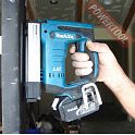 Аккумуляторный скобозабиватель степлер MAKITA BST 221 Z